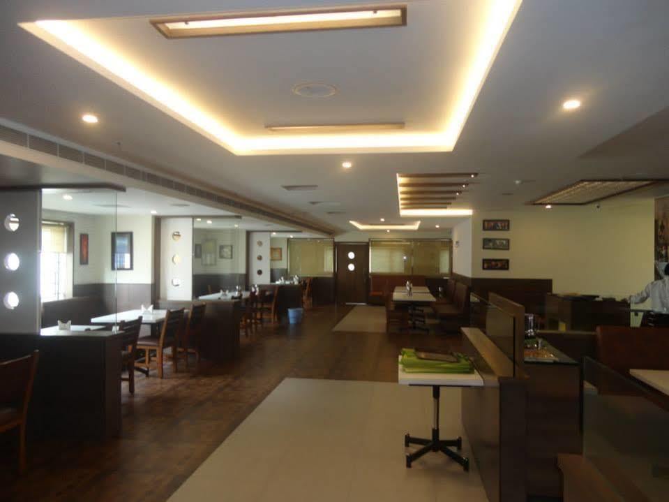 Mmr Gardens Hotel Madurai Ngoại thất bức ảnh